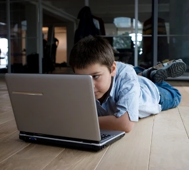 Hartford Foundation and First Book Award $1 Million in Grants to Six Connecticut School Districts for Computers and Home Internet Access, Funded by The LEGO Group and The LEGO Foundation